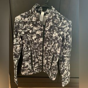 Ivivva Zip-Up Black Gray and White Girls Size 10